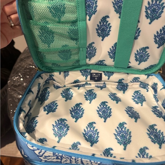 Roller Rabbit x Target Vanity Case - Picture 3 of 3